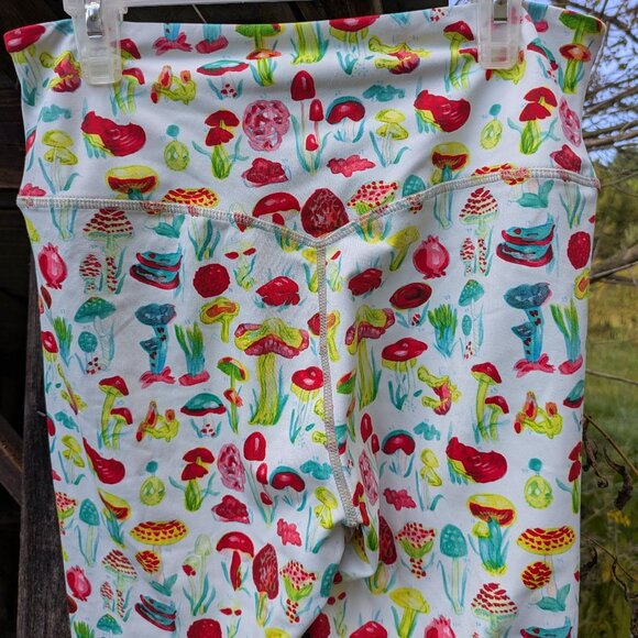Rare Penelope Gazin FBC Mushroom Print "Yoga Leggings" Size Medium - Picture 1 of 8